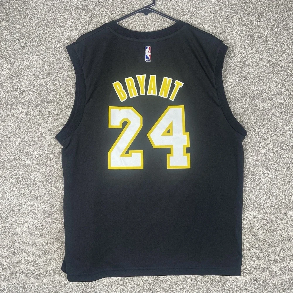 Kobe Bryant Adidas Jersey Mans Large Los Angeles Lakers 24 Mamba 7818A NBA